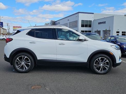 Used 2022 Buick Encore GX Essence w/ Advanced Technology Package AWD/4WD image 8