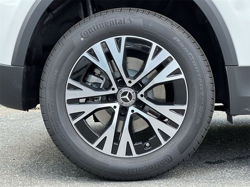 Certified 2026 Mercedes-Benz GLA 250 4MATIC image 10