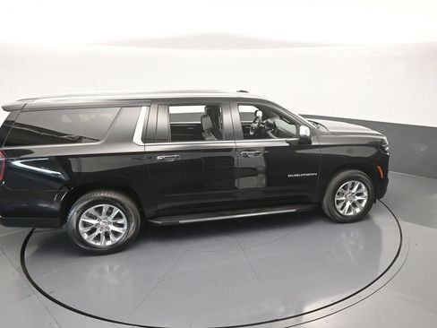 Used 2026 Chevrolet Suburban Premier AWD/4WD image 61