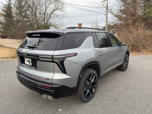 New 2026 Chevrolet Traverse RS image 5