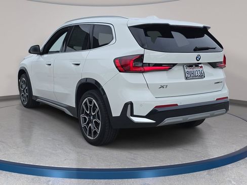 Used 2023 BMW X1 xDrive28i w/ Premium Package AWD/4WD image 8