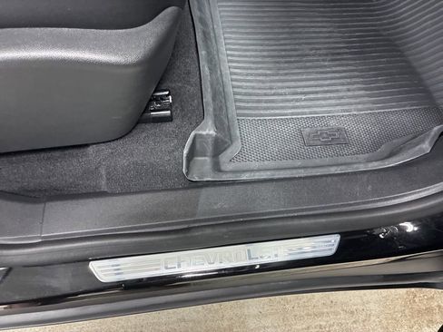 Used 2025 Chevrolet Traverse Z71 w/ Driver Confidence Package image 10