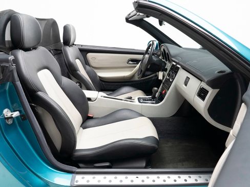 Used 1998 Mercedes-Benz SLK 230 image 16