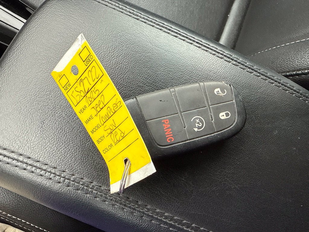 Used 2025 Jeep Compass Limited AWD/4WD image 45