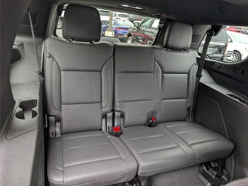 Used 2023 Chevrolet Tahoe LT w/ Luxury Package AWD/4WD image 14