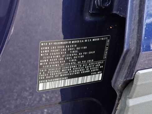 Used 2022 Volkswagen Tiguan SE AWD/4WD image 29