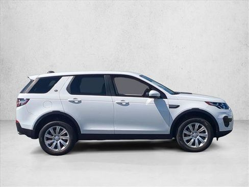 Used 2018 Land Rover Discovery Sport SE AWD/4WD image 4