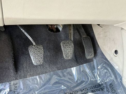 Used 2012 Ford Fiesta S FWD image 15