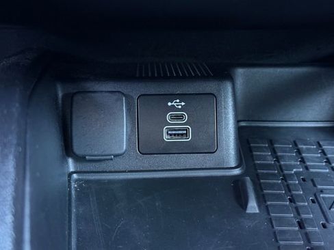 Used 2025 Ford Bronco Sport Badlands image 12