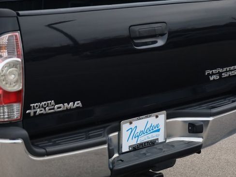 Used 2010 Toyota Tacoma PreRunner image 7