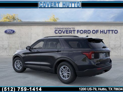 New 2026 Ford Explorer Active RWD image 4