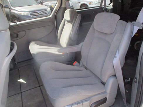 Used 2007 Dodge Grand Caravan SE w/ Popular Equipment Group I FWD image 17