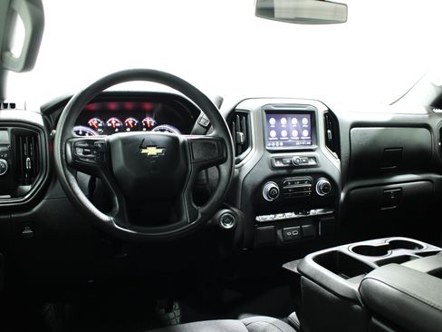 Used 2024 Chevrolet Silverado 1500 Custom RWD image 2