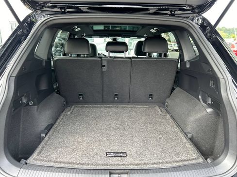 Used 2023 Volkswagen Tiguan SE R-Line AWD/4WD image 30