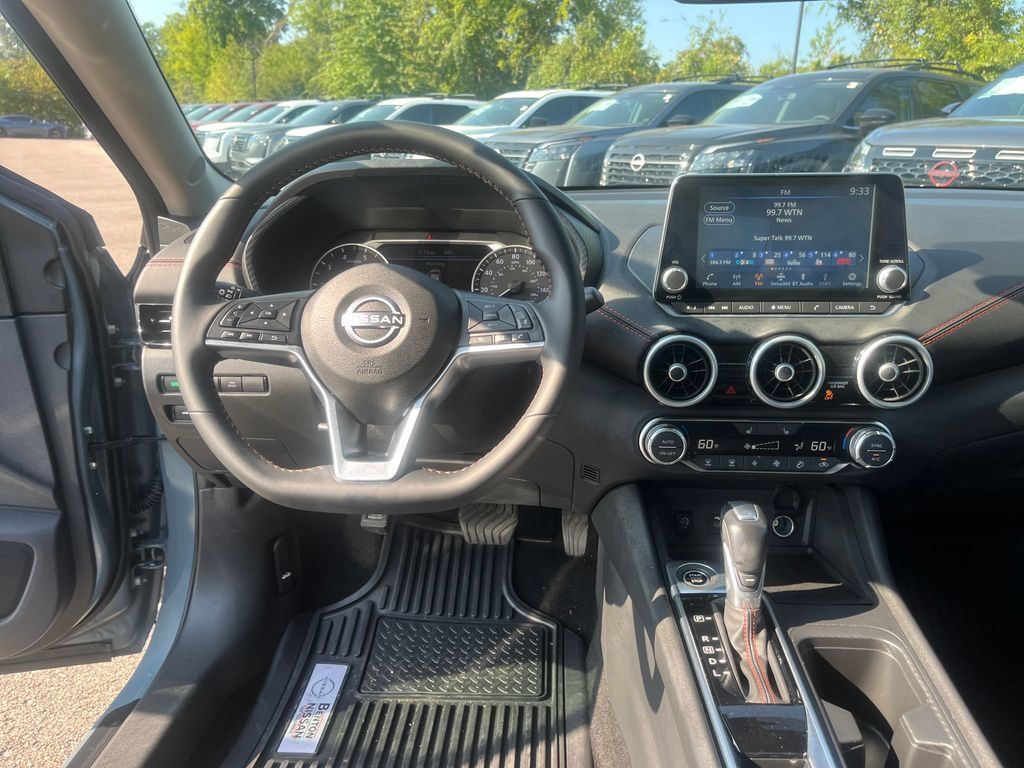 Used 2025 Nissan Sentra SR FWD image 29