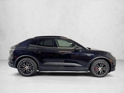 Used 2026 Porsche Macan 4S Electric AWD/4WD image 8