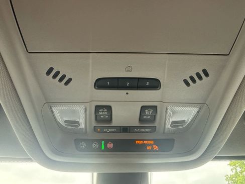 Used 2021 GMC Acadia AT4 w/ Technology Package AWD/4WD image 26