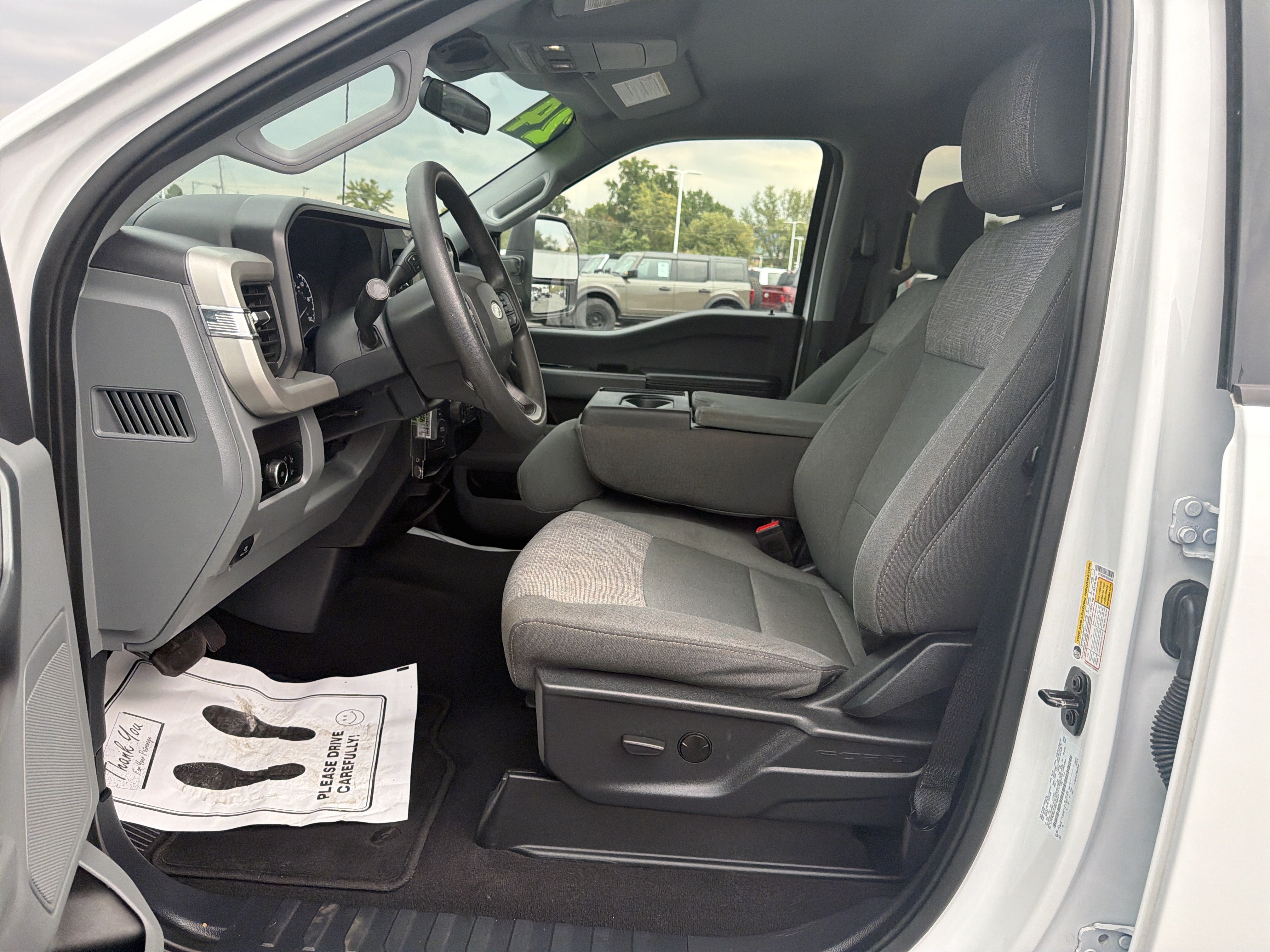 Used 2024 Ford F250 XLT AWD/4WD image 12