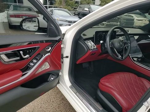 Used 2021 Mercedes-Benz S 580 S 580 image 19