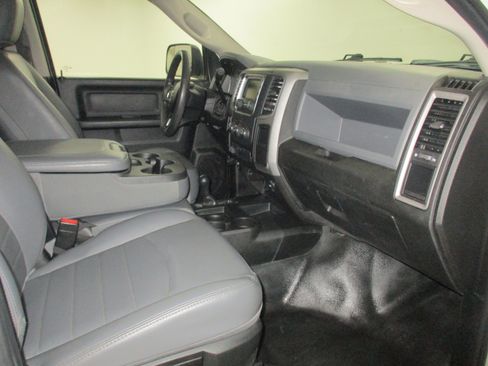 Used 2018 RAM 2500 Tradesman AWD/4WD image 13