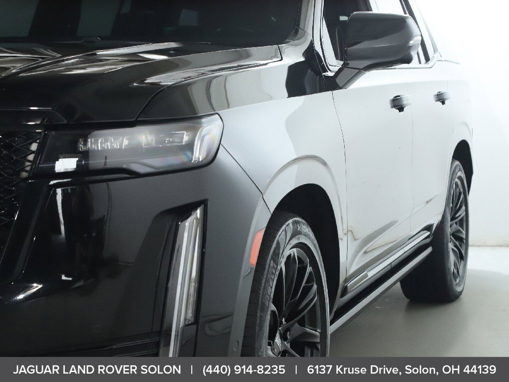 Used 2022 Cadillac Escalade Sport Platinum w/ LPO, ONYX Package AWD/4WD image 14