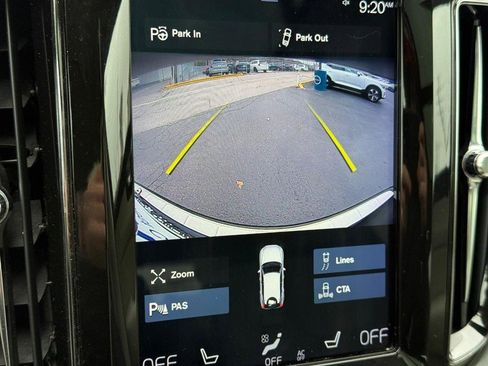 Used 2019 Volvo XC60 T6 Momentum w/ Premium Package image 22