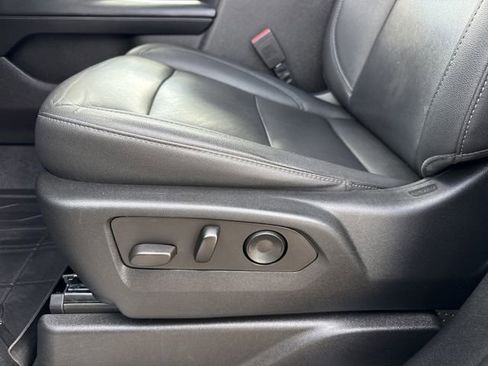 Used 2023 Chevrolet Suburban LT RWD image 50