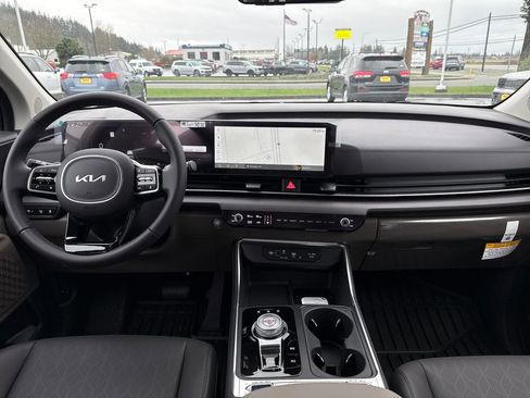 New 2026 Kia Carnival SX FWD image 11