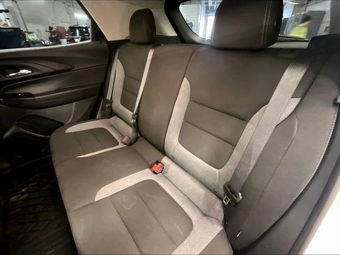 Used 2024 Chevrolet TrailBlazer LS w/ LS Convenience Package FWD image 22