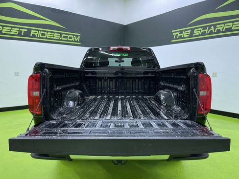 Used 2018 Chevrolet Colorado W/T image 9
