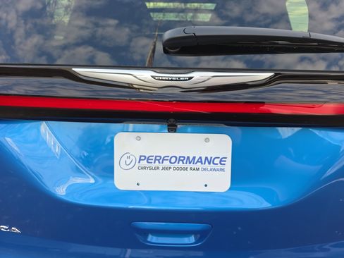 New 2026 Chrysler Pacifica Select image 26