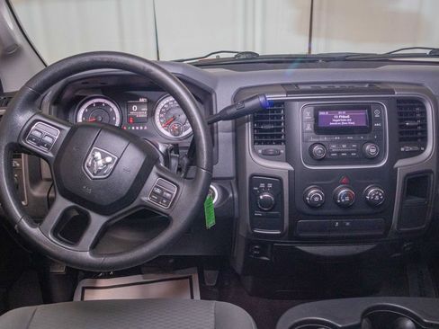 Used 2014 RAM 1500 Express AWD/4WD image 16