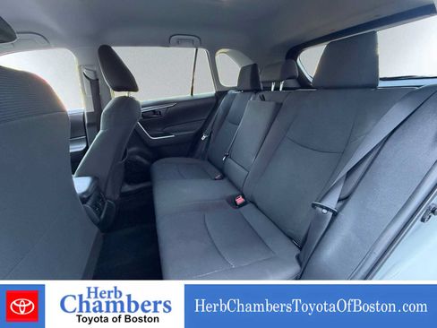 Used 2023 Toyota RAV4 LE AWD/4WD image 18