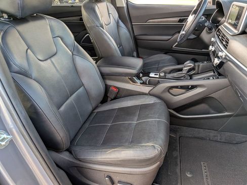 Used 2022 Kia Telluride EX w/ EX Premium Package image 19