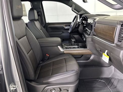 New 2025 Chevrolet Silverado 1500 High Country image 29