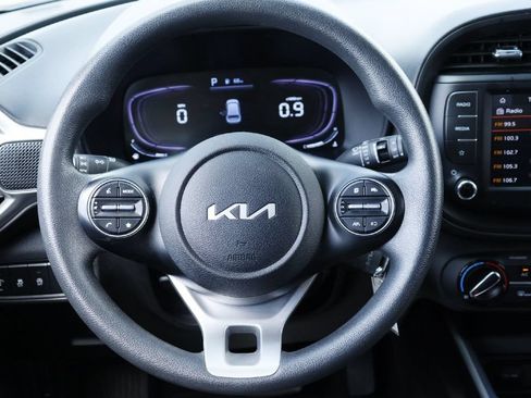 Used 2024 Kia Soul LX w/ Option Group 015 FWD image 19