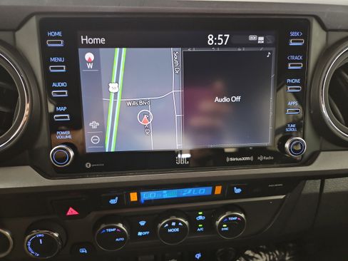 Used 2021 Toyota Tacoma TRD Off-Road w/ TRD Premium Off Road Package image 18