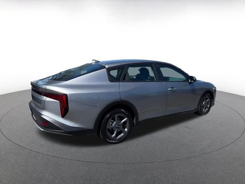 Used 2025 Kia K4 FWD image 14