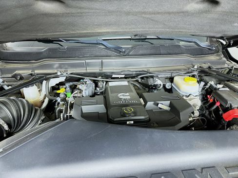 Used 2020 RAM 3500 Laramie AWD/4WD image 36