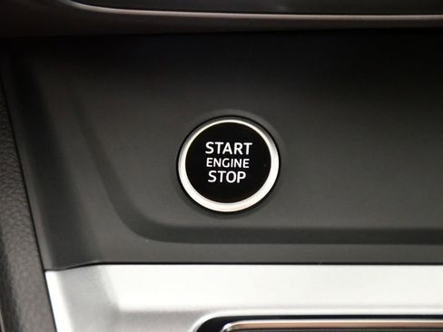 Used 2025 Audi Q3 2.0T Premium w/ Convenience Package image 30