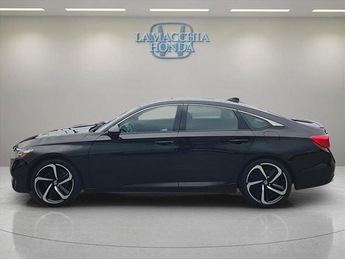 Used 2019 Honda Accord Sport image 2