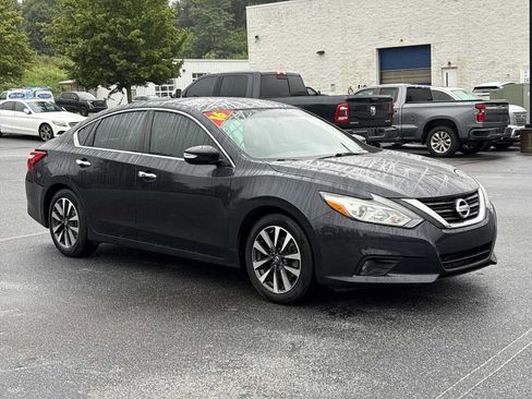 Used 2016 Nissan Altima 2.5 SL FWD image 4
