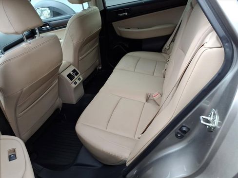 Used 2016 Subaru Outback 2.5i Limited image 8