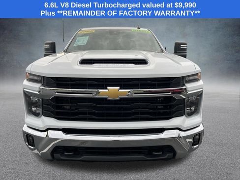 Used 2025 Chevrolet Silverado 2500 LT w/ Convenience Package AWD/4WD image 3