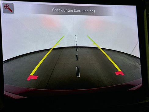 Used 2024 Jeep Grand Cherokee Limited image 23