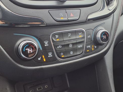 Used 2023 Chevrolet Equinox RS w/ RS Leather Package image 6