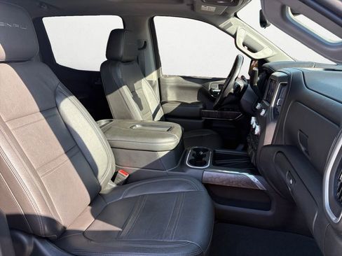 Used 2019 GMC Sierra 1500 Denali w/ Denali Ultimate Package AWD/4WD image 14