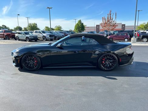 Used 2024 Ford Mustang GT Premium RWD image 9