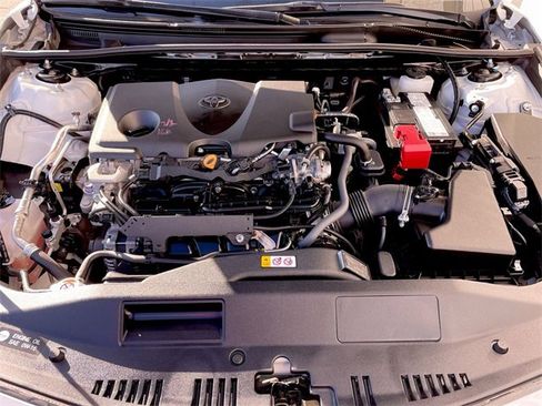 Used 2024 Toyota Camry SE image 24