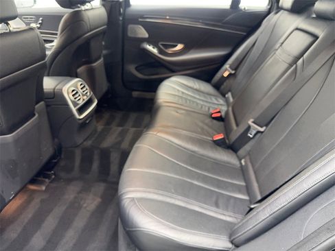 Used 2018 Mercedes-Benz S 450 Sedan image 32